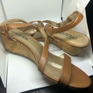 Ladies Tan sandals